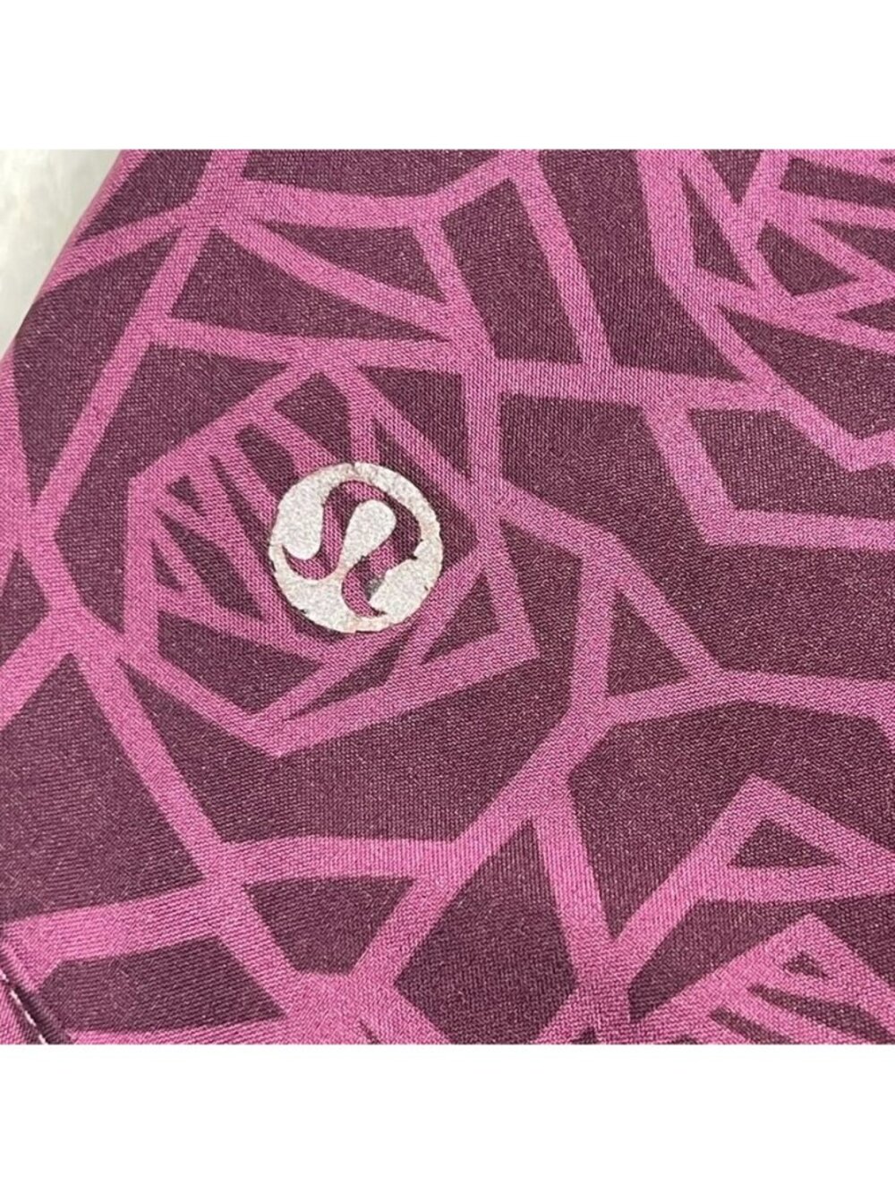 Lululemon Speed Short 2.5" Posey Red Grape Bordeaux Drama Purple Floral Size 6 - Picture 3 of 6